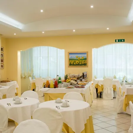 Mansarda Cannes Отель 3*
