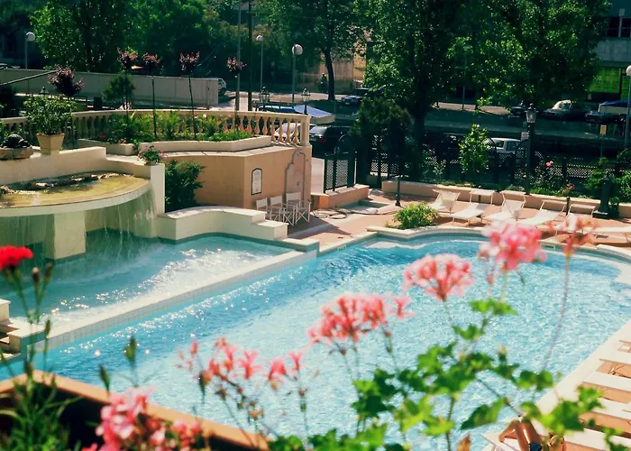 Mansarda Cannes Hotel 3*