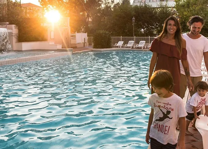 Mansarda Cannes Ξενοδοχείο